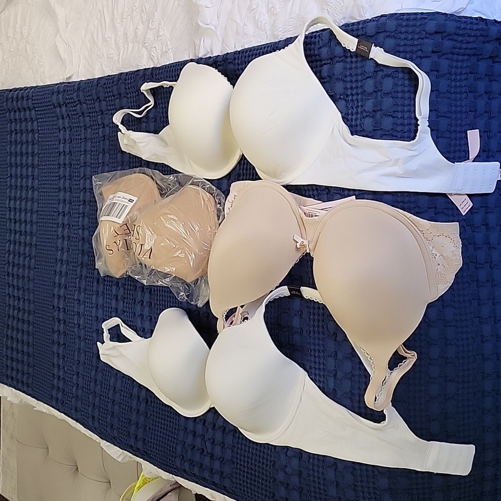 4 nwt Victoria's secret body by Victoria's perfect coverage 36D